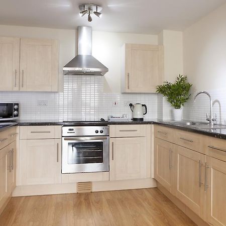 Cheltenham Plaza Apartments Ashchurch Esterno foto