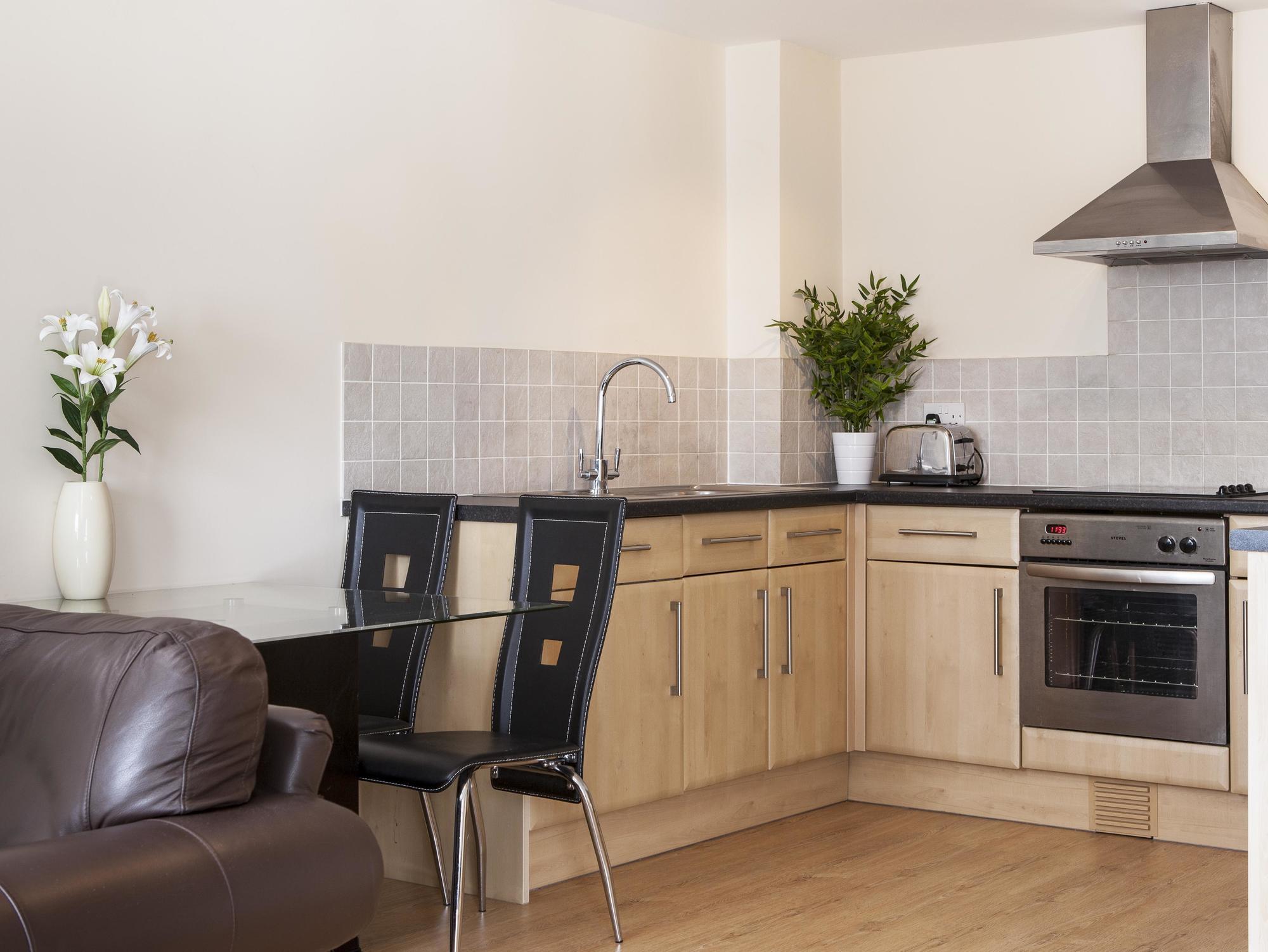 Cheltenham Plaza Apartments Ashchurch Esterno foto